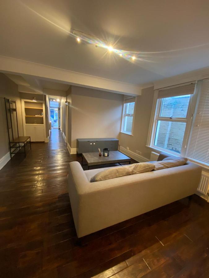Spacious 2-Bed Apartment London Exterior photo